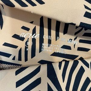 Aerie Leggings Size M Tan & Brown New